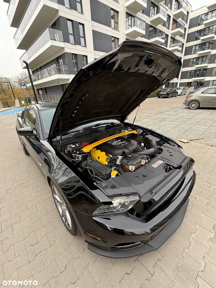 Ford Mustang 5.0 V8 GT - 23