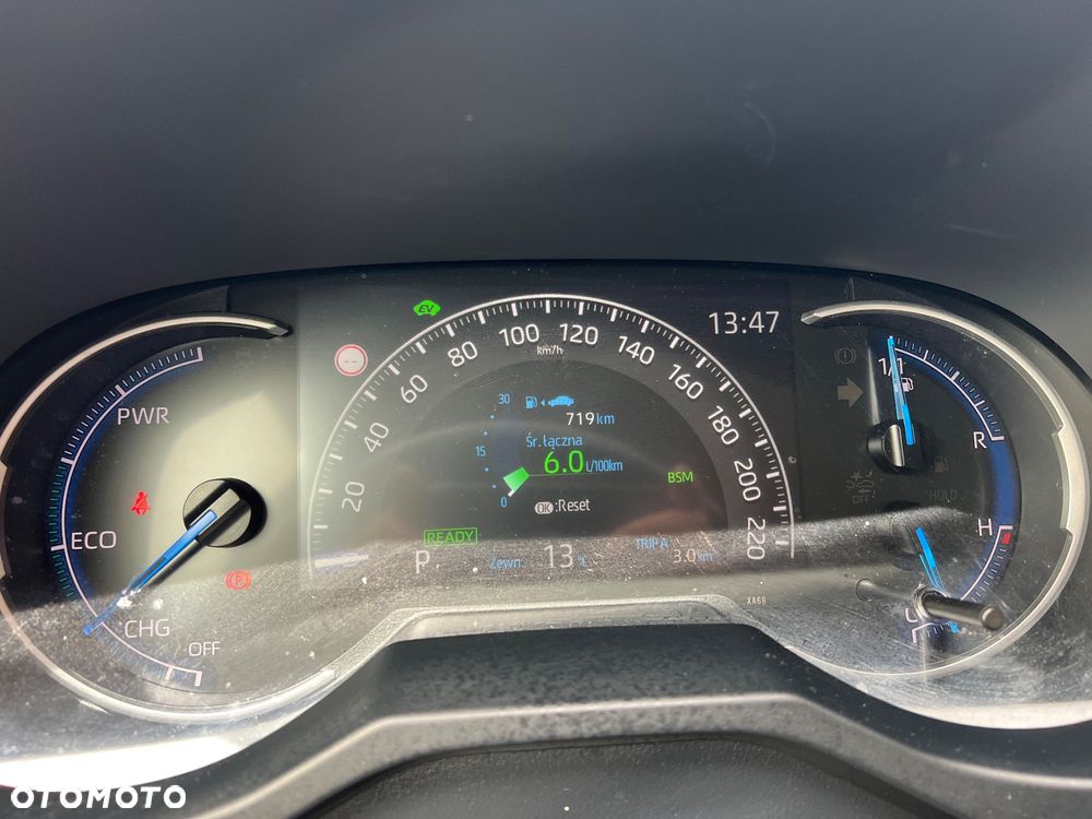 Toyota RAV4 - 18