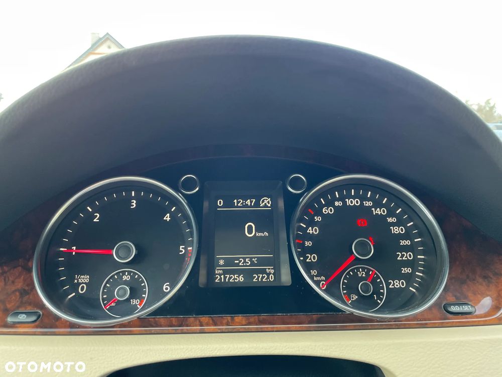 Volkswagen Passat CC 2.0 TDI BlueMotion Technology Exclusive - 31