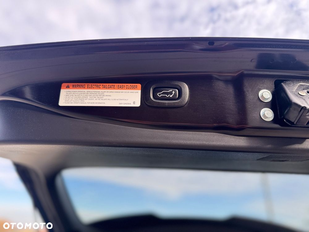 Mitsubishi Outlander 2.4 4WD Diamant+ - 31