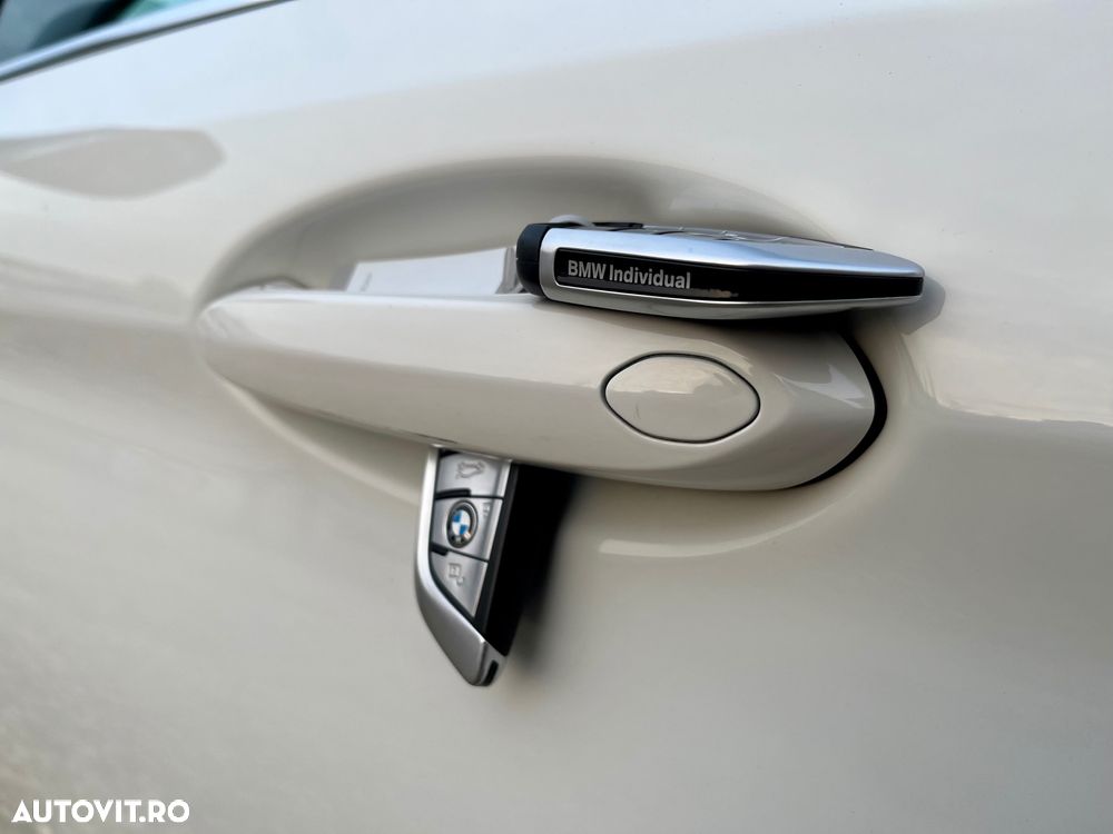 BMW Seria 5 530i xDrive Aut. Luxury Line - 26