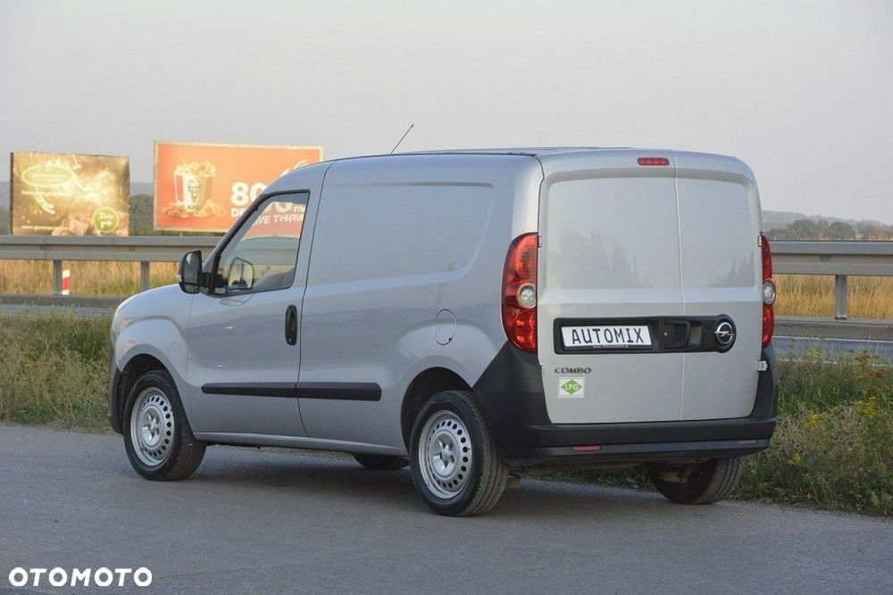 Opel Combo - 4