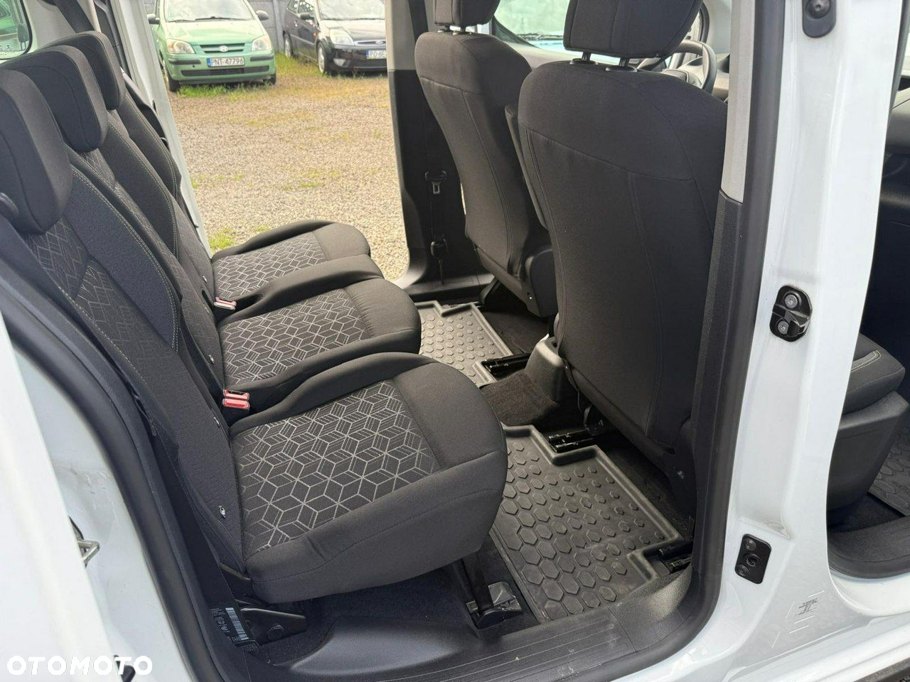 Peugeot Rifter - 7