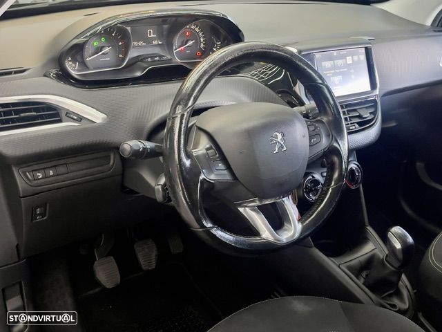 Peugeot 208 1.6 BlueHDi Style - 36