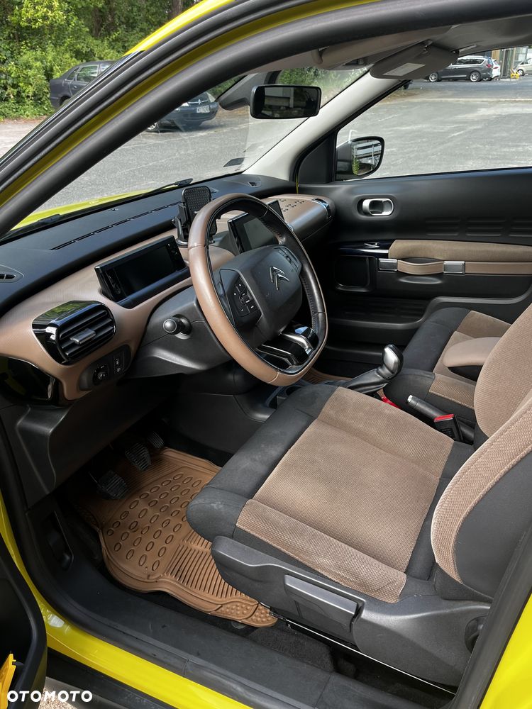 Citroën C4 Cactus 1.2 PureTech Shine Edition S&S - 21