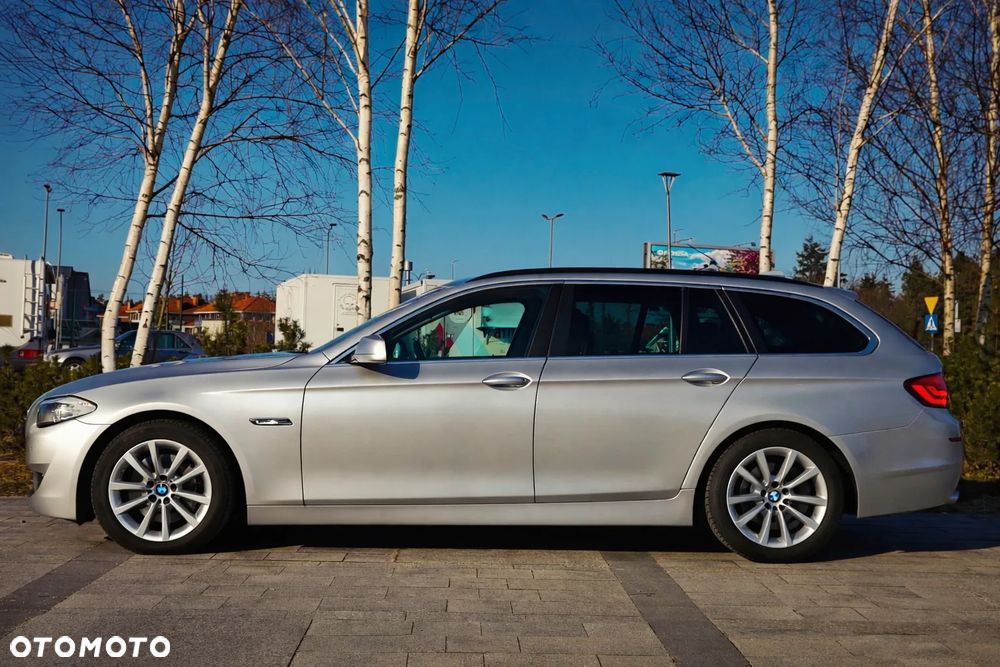 BMW Seria 5 525d Sport-Aut - 4