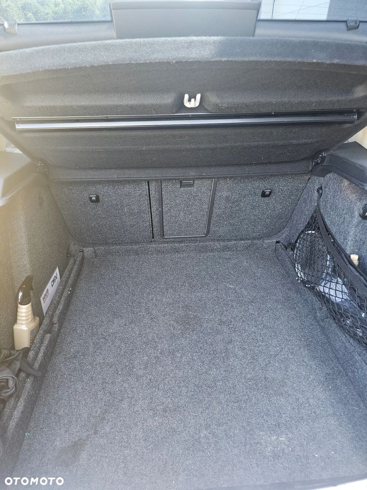Skoda Superb 2.0 TDI Elegance DSG - 29