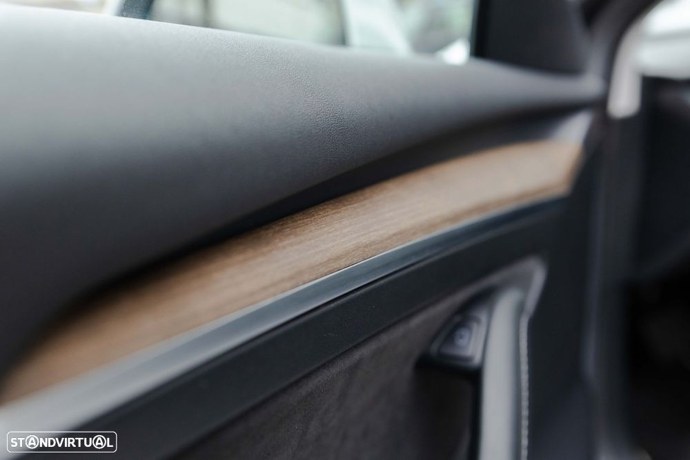 Tesla Model 3 Long Range Tração Integral - 15