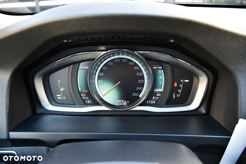 Volvo V60 Cross Country D4 Geartronic Summum - 36