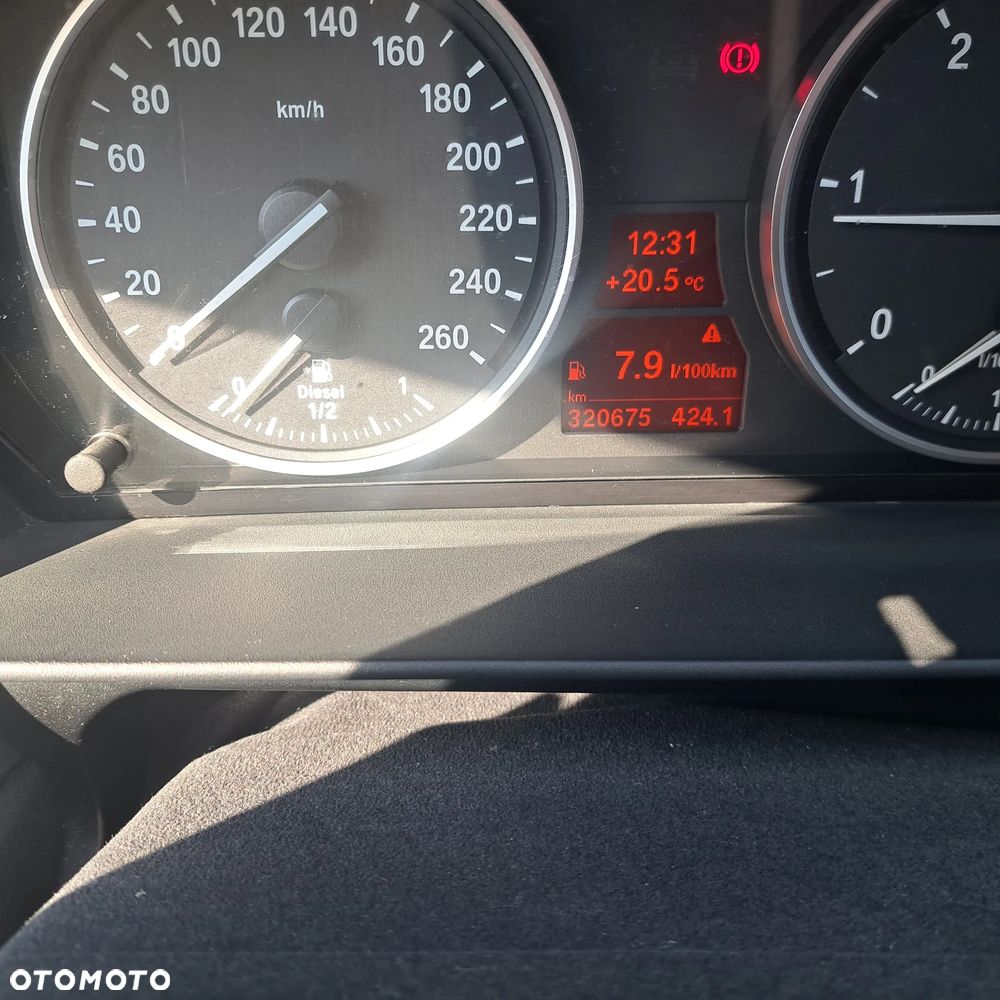 BMW Seria 5 520d - 11