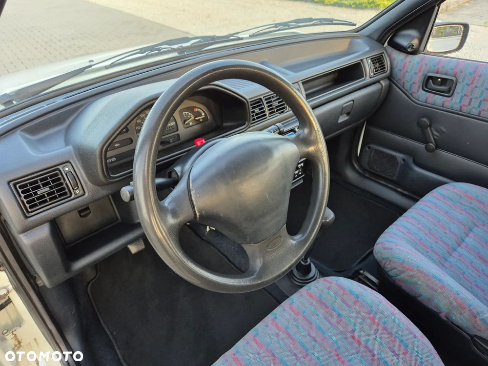 Ford Fiesta 1.1 CLX - 29