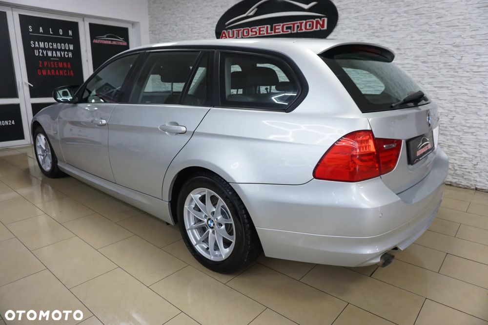 BMW Seria 3 318d - 10