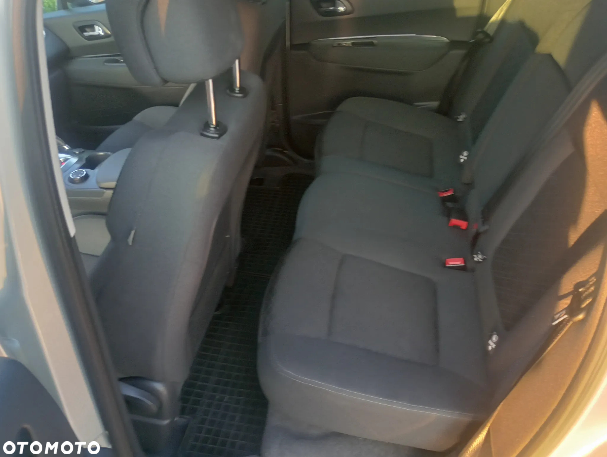 Peugeot 3008 1.6 BlueHDi Active S&S - 15