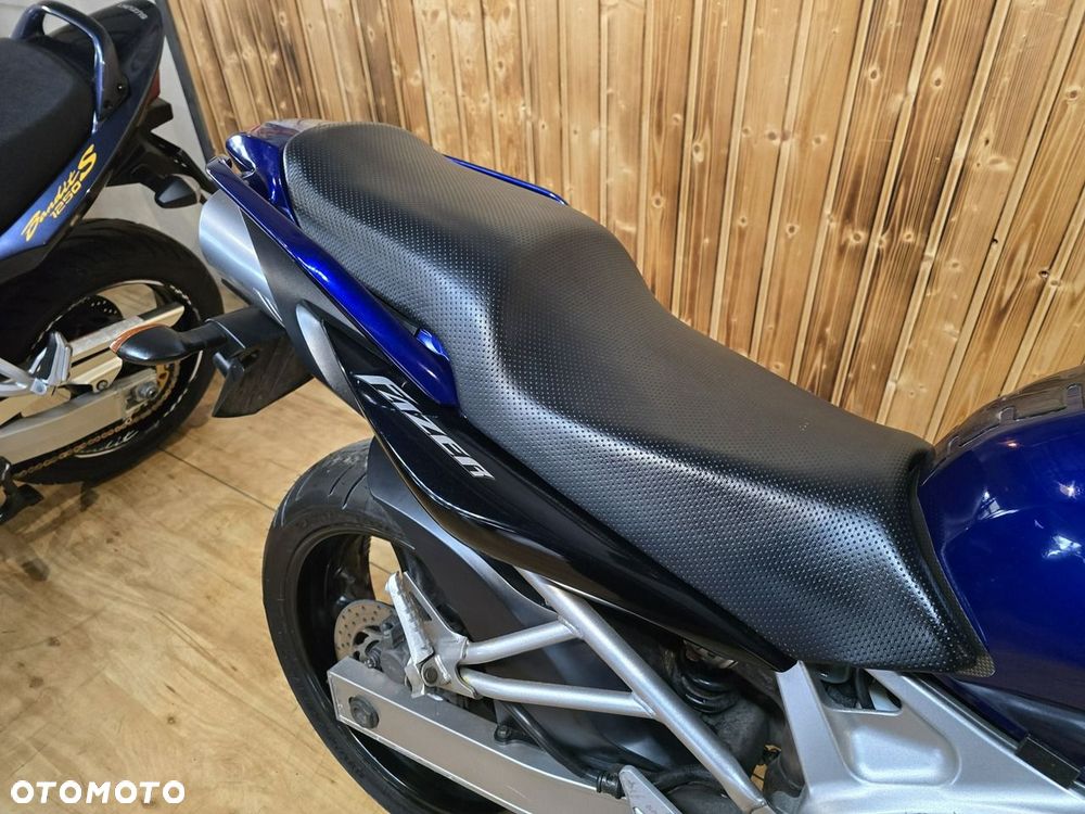 Yamaha FZ - 16