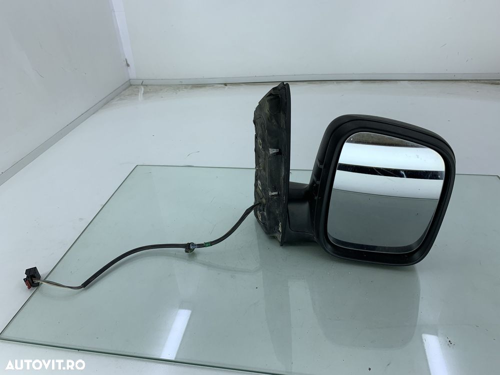 Dezmembrez Oglinda dreapta de pe VW CADDY 2004-2011 - 1