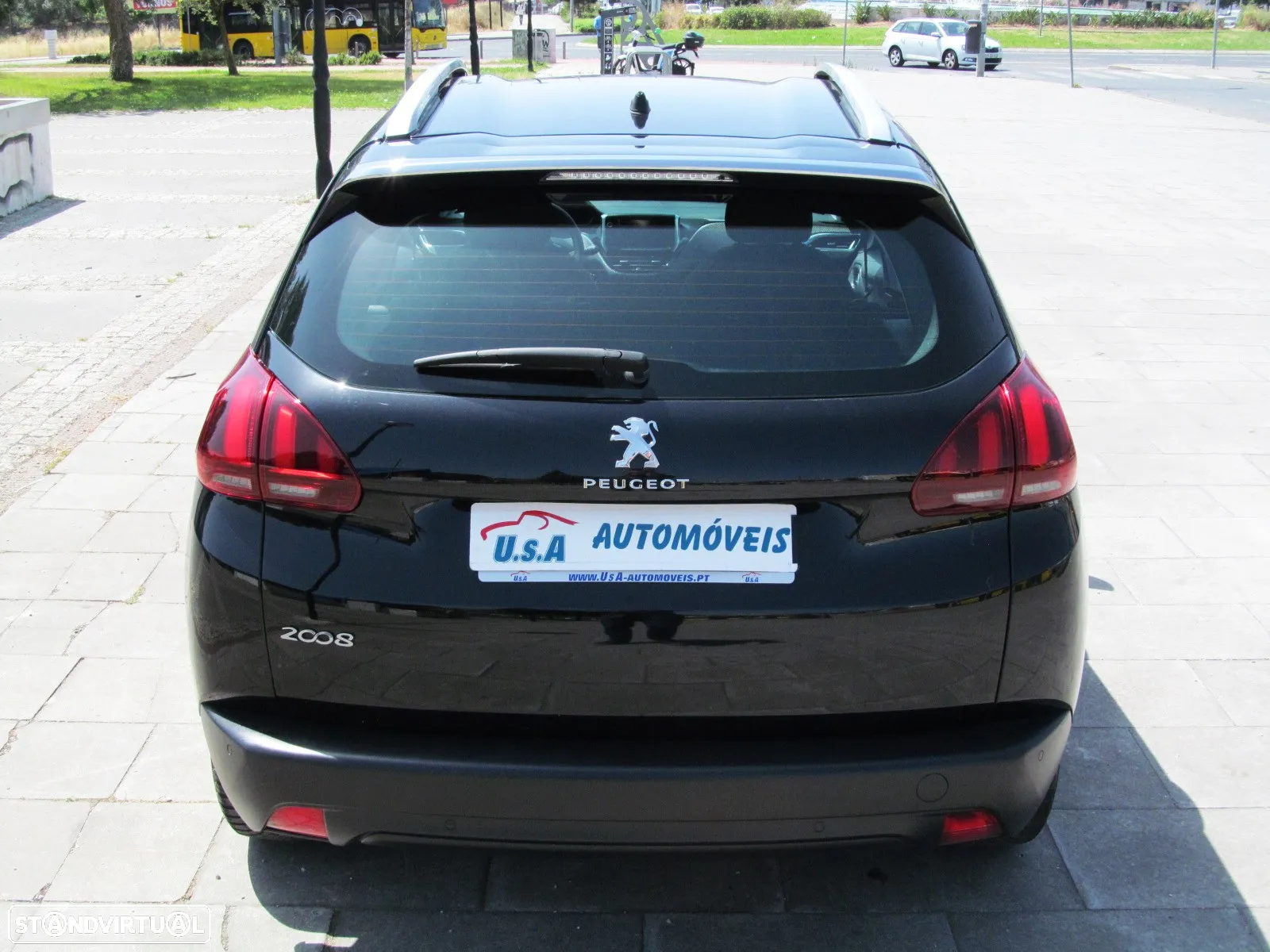 Peugeot 2008 1.2 PureTech Style - 38