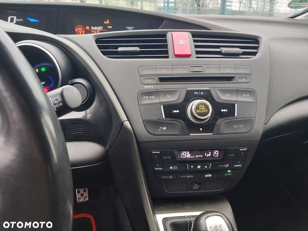 Honda Civic 1.8 i-VTEC Sport Black Edition - 16