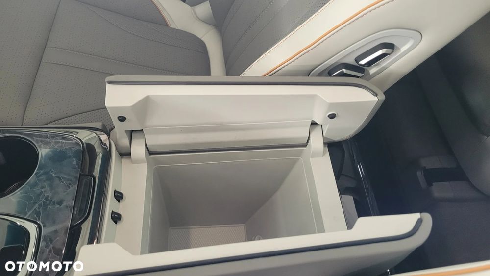 Forthing U Tour 1.5 DVVT GDI DCT - 26