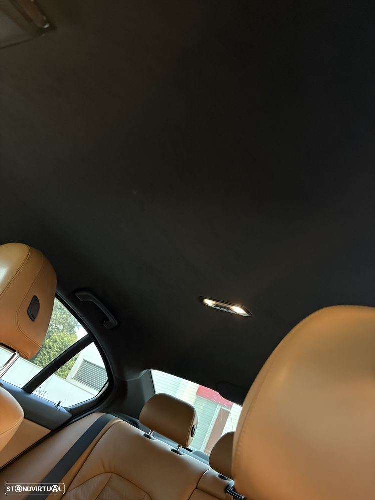 BMW 330 e Auto - 12