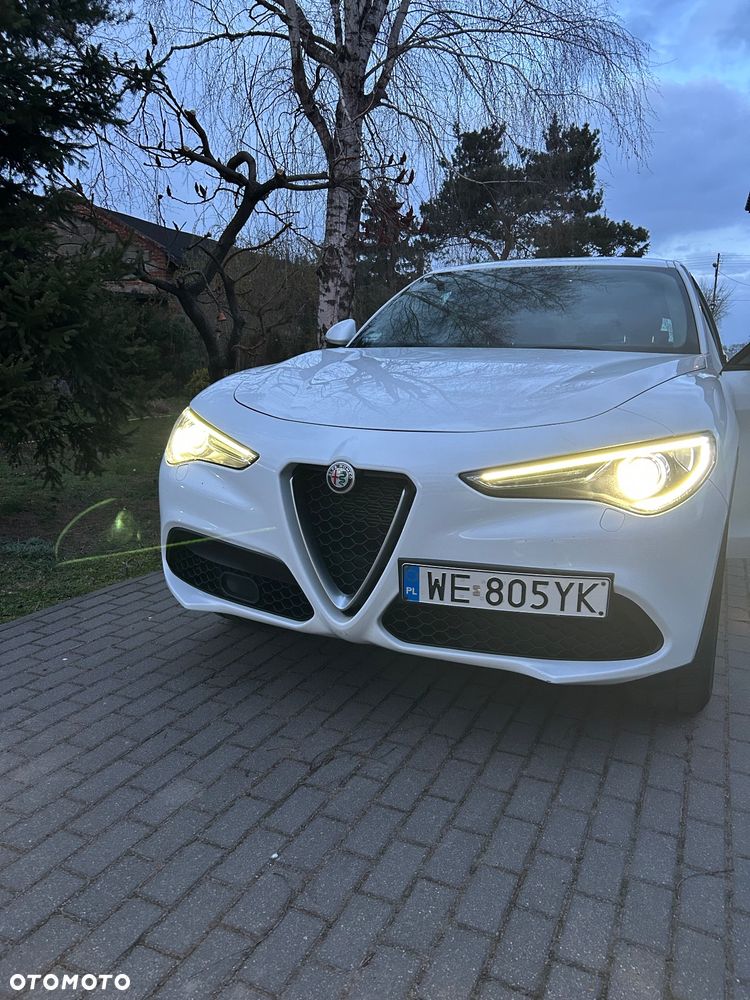 Alfa Romeo Stelvio 2.0 Turbo Q4 - 9