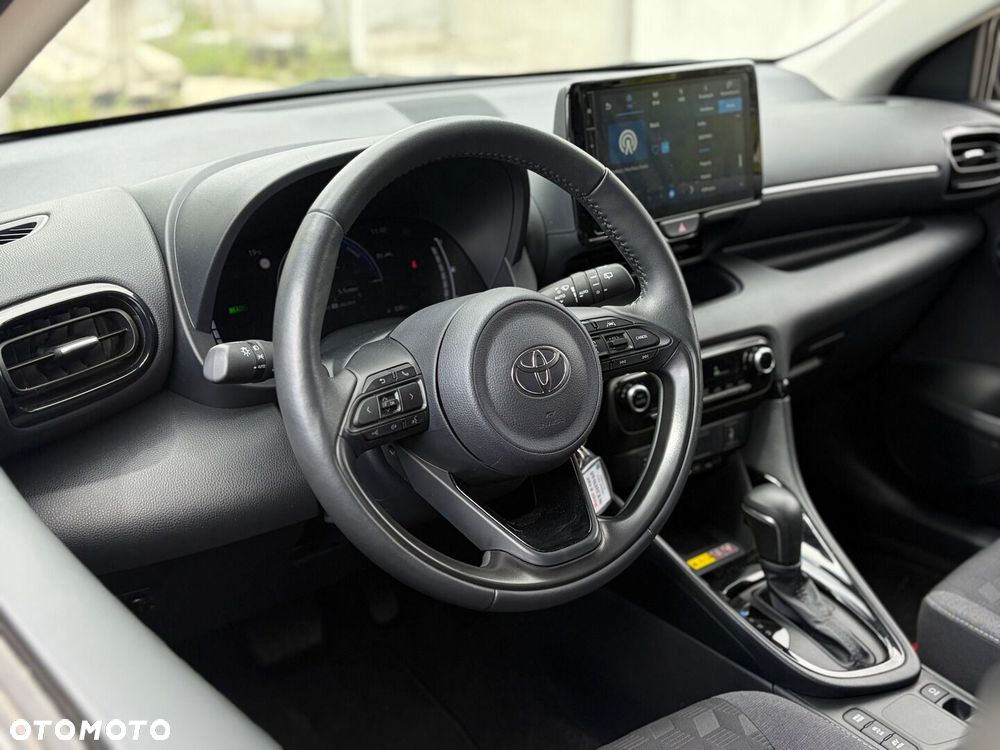 Toyota Yaris Hybrid 1.5 Style - 23