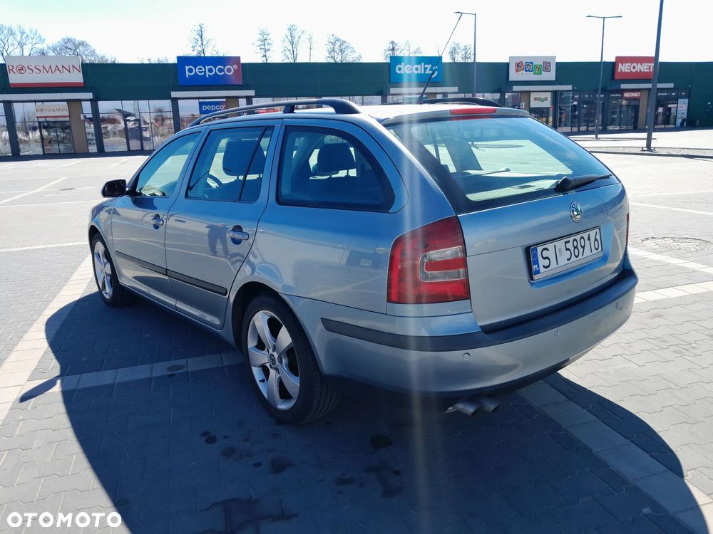 Skoda Octavia 2.0 FSI Elegance - 6