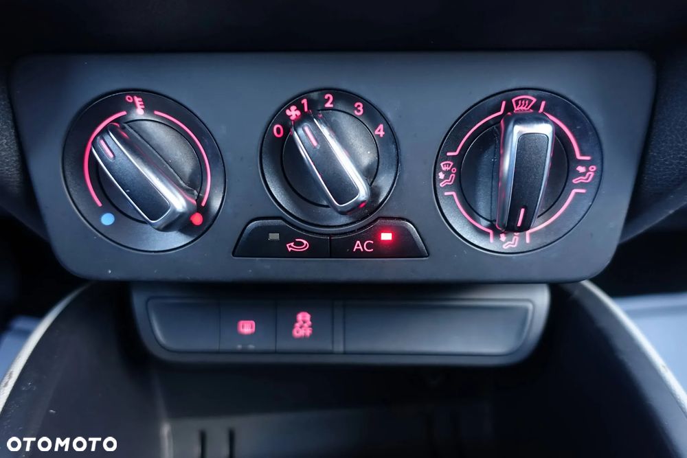 Audi A1 3-drzwiowe 1.6 TDI S line edition - 20