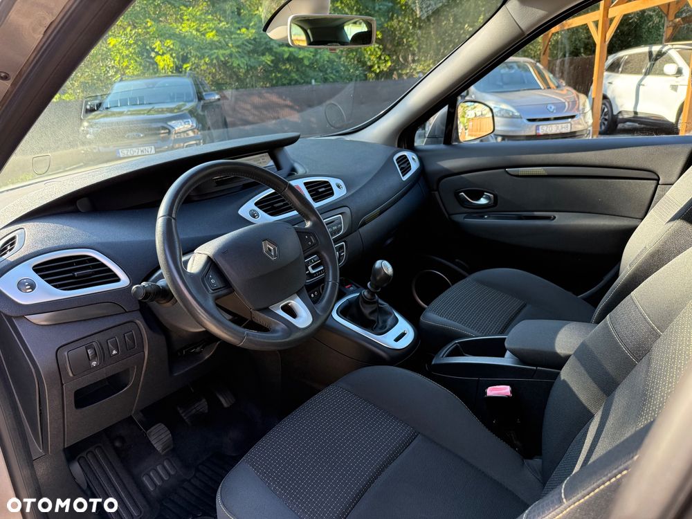 Renault Grand Scenic 1.6 16V 110 Dynamique - 19