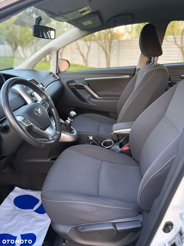 Toyota Verso 2.0 D-4D Premium 7os - 19