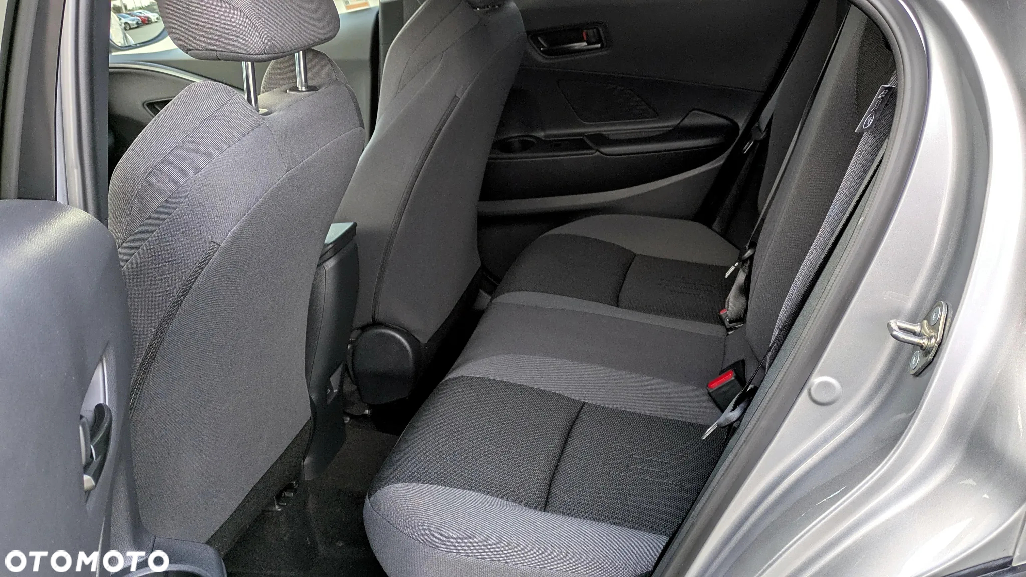 Toyota C-HR 1.8 Hybrid Style - 9