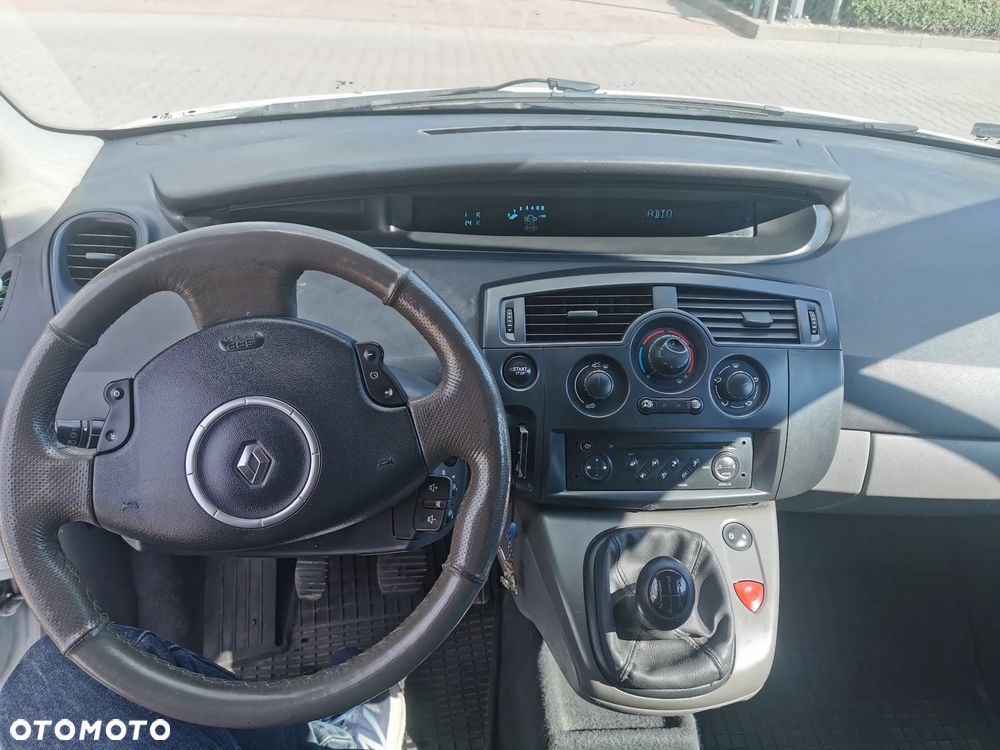 Renault Scenic 1.5 dCi Pack Authentique - 4