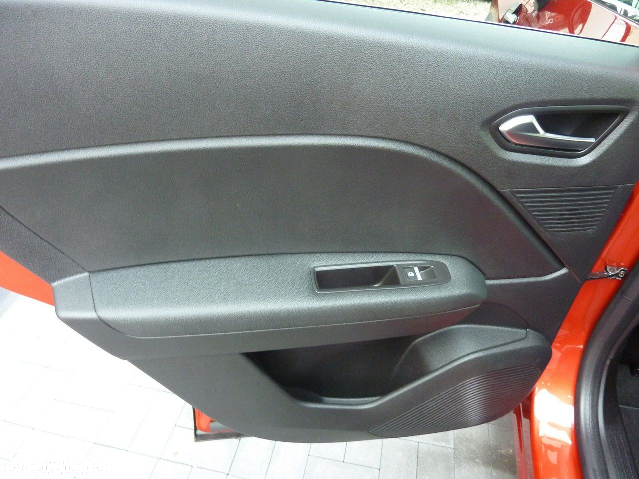 Renault Captur - 36