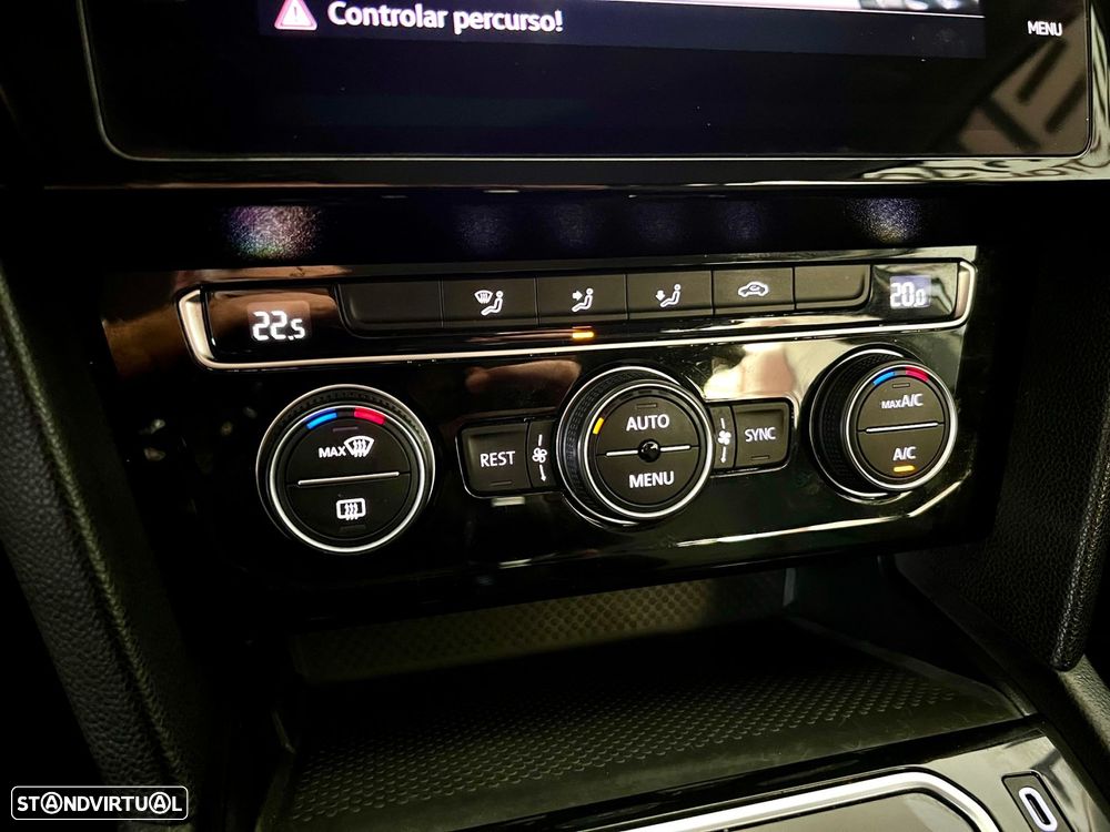 VW Passat Variant 1.6 TDI Confortline DSG - 23
