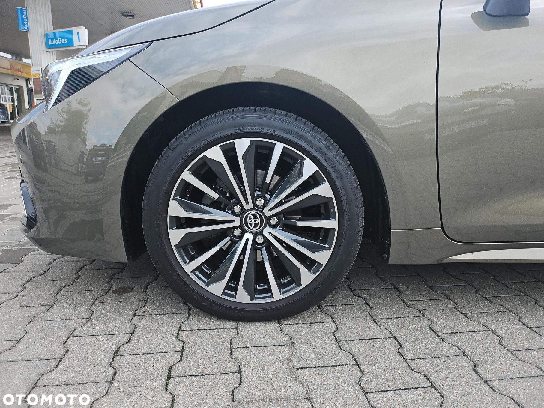 Toyota Corolla 1.8 Hybrid Style - 26