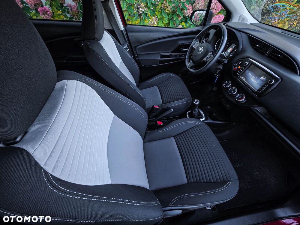 Toyota Yaris 1.0 VVT-i Y20 Club - 17