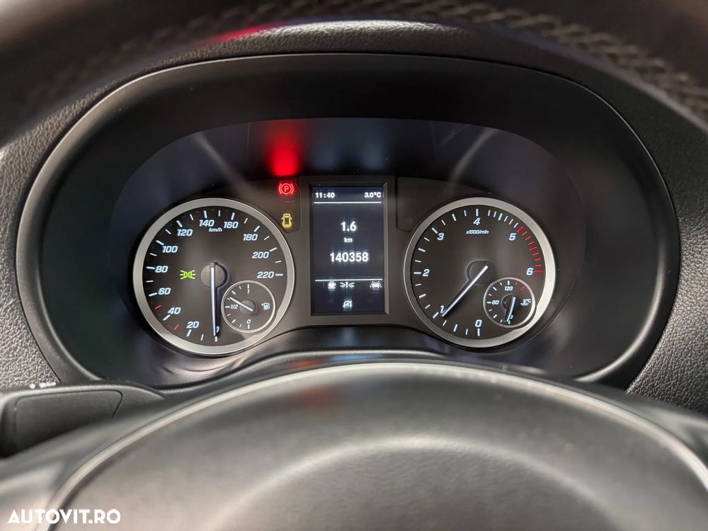 Mercedes-Benz Vito Maxi - 25