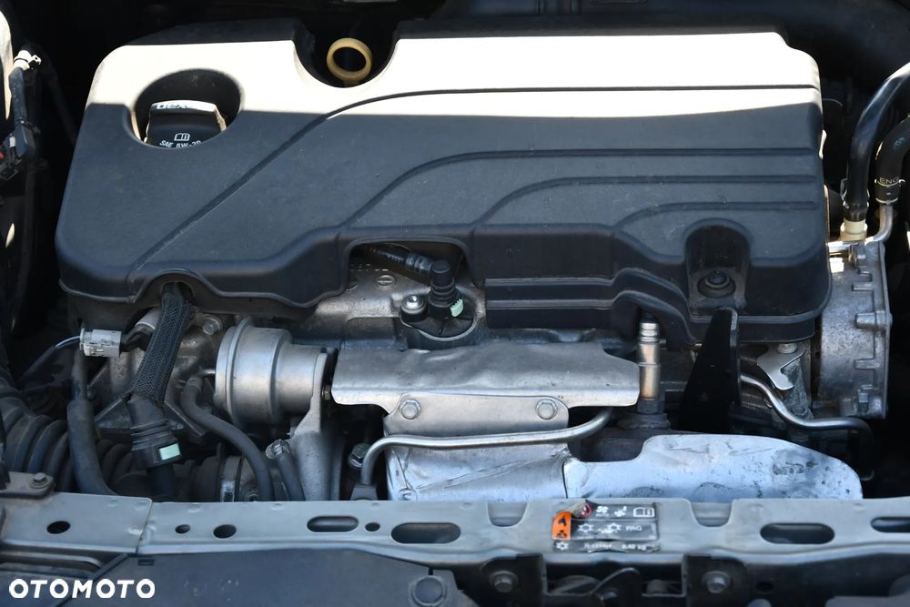 Opel Astra 1.4 T Elite S&S - 14