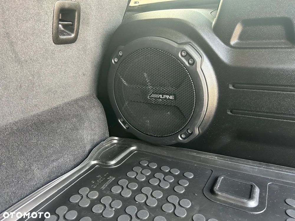 Jeep Wrangler Unlimited GME 2.0 Turbo Sahara - 12