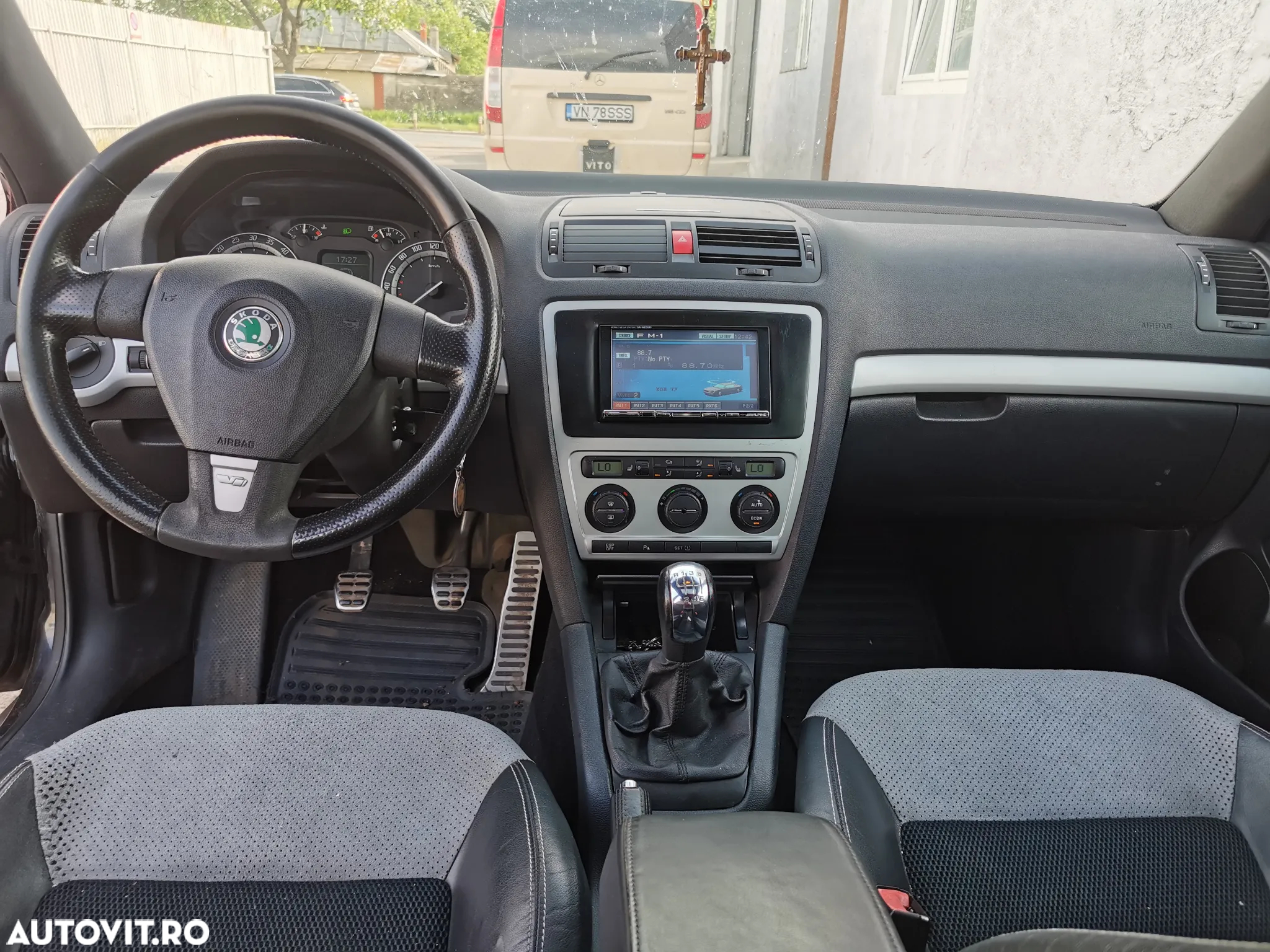 Skoda Octavia Combi 2.0 RS TDI - 10