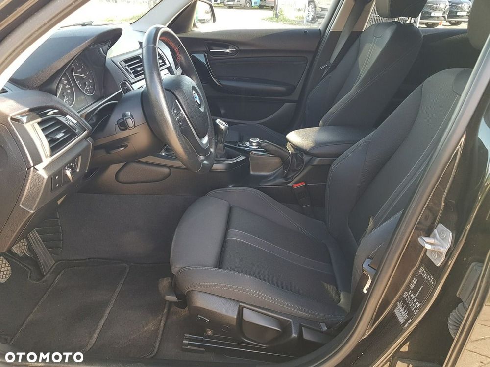 BMW Seria 1 118d Sport Line - 10