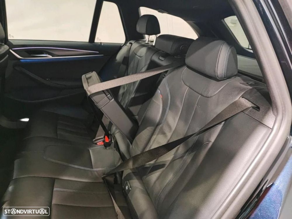 BMW 520 e Pack M — fotografia 6