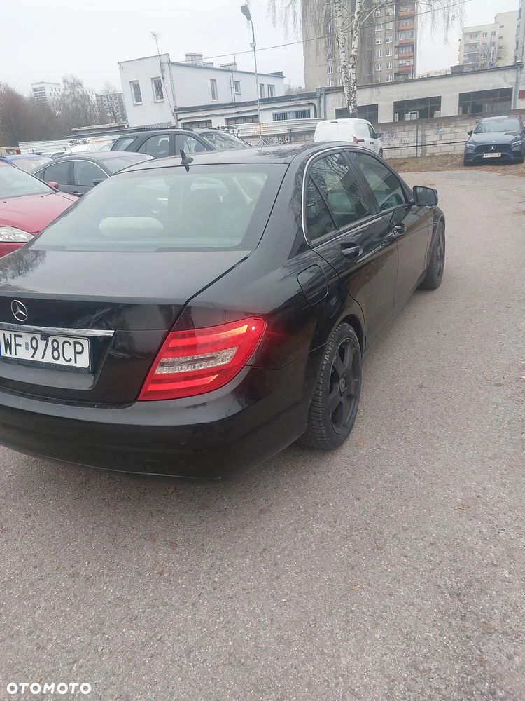 Mercedes-Benz Klasa C 200 CDI DPF (BlueEFFICIENCY) 7G-TRONIC - 11