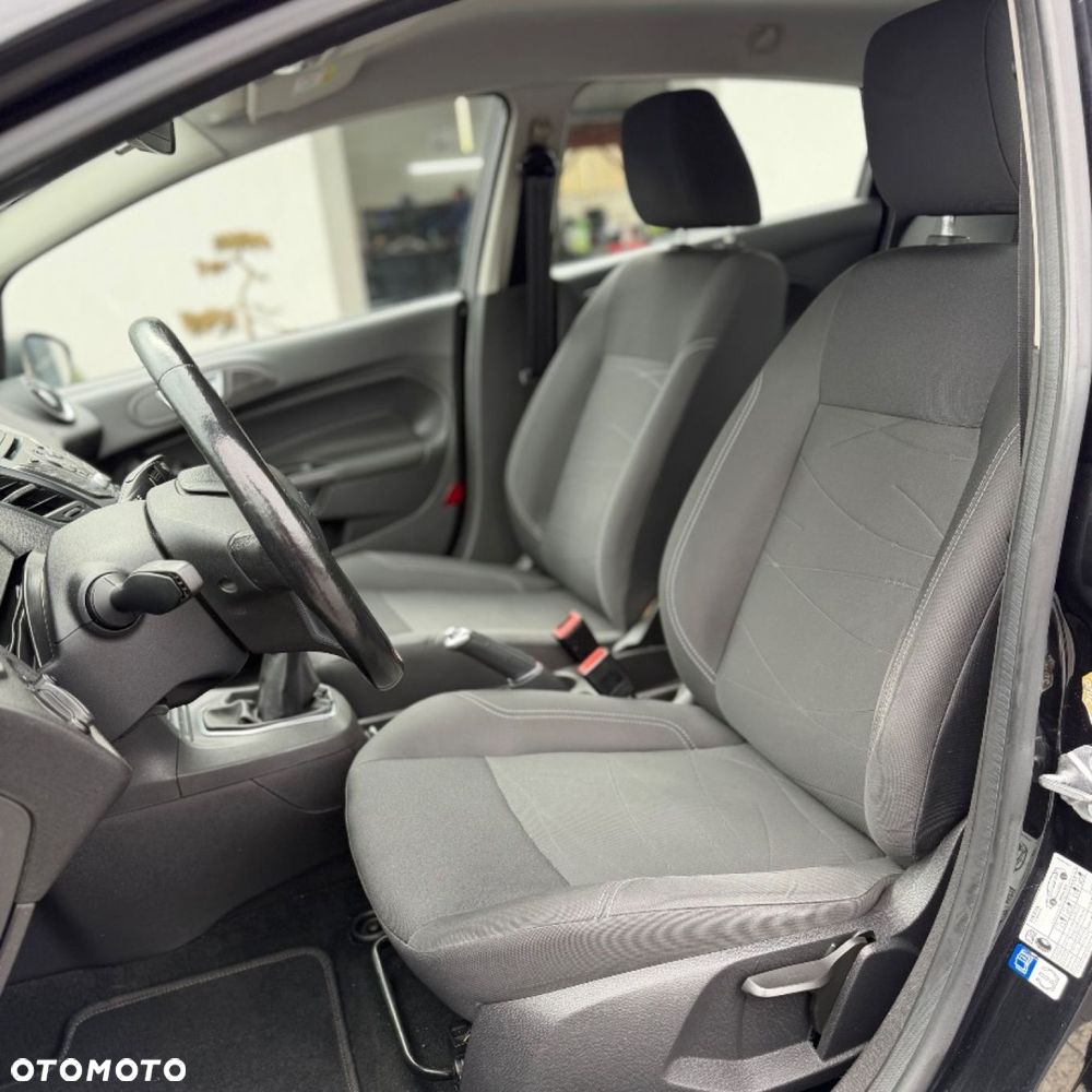 Ford Fiesta - 15