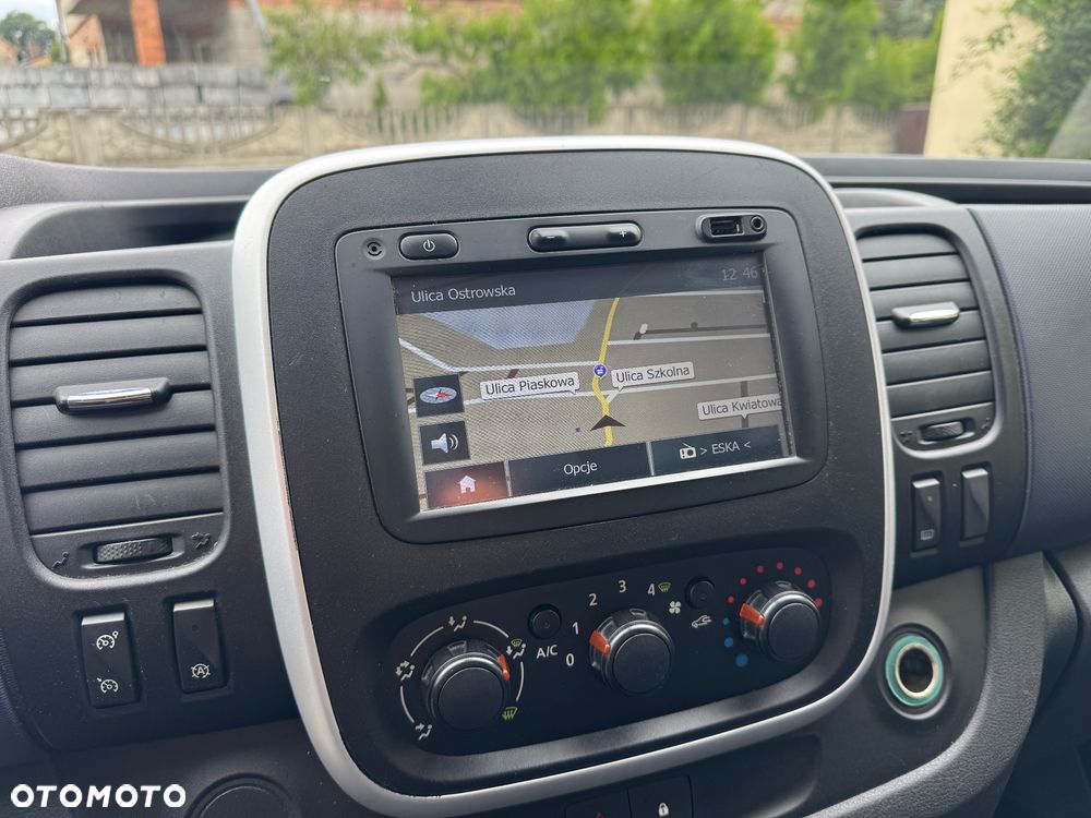 Opel Vivaro - 17