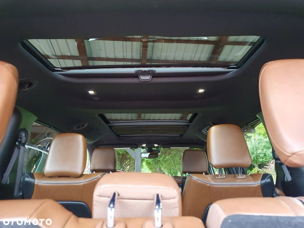Chrysler Pacifica - 17