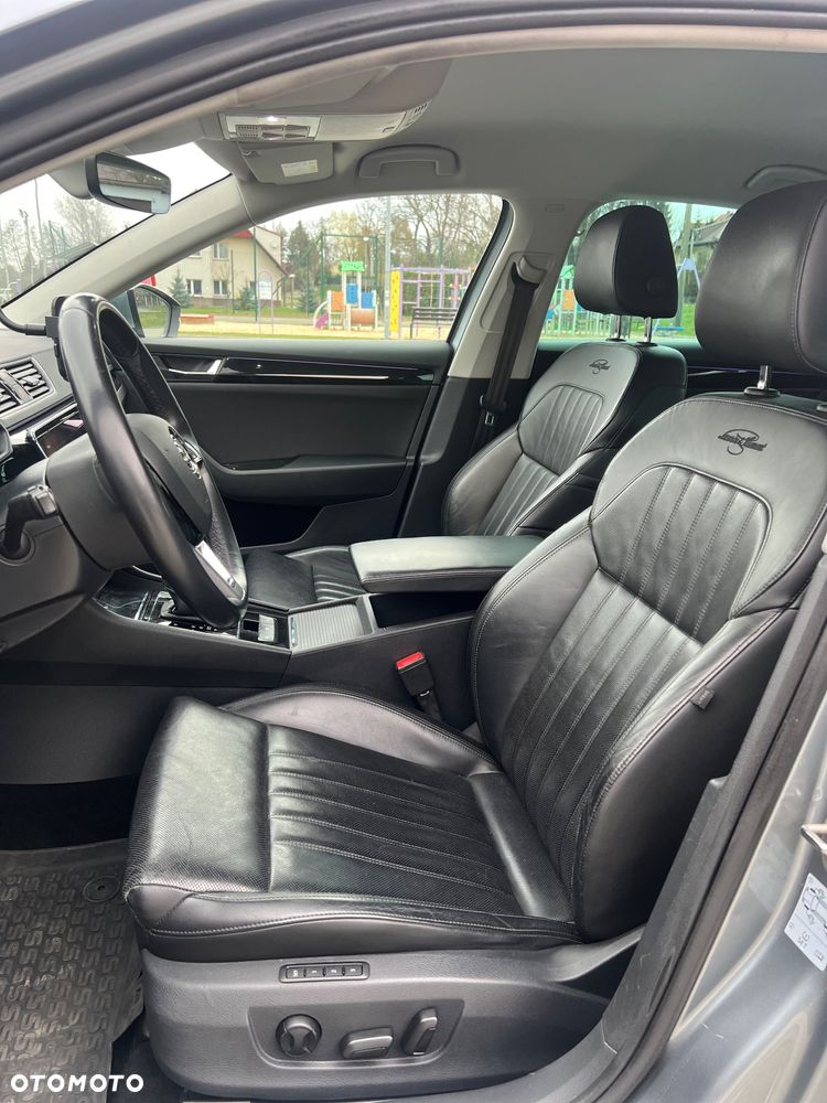 Skoda Superb 2.0 TDI SCR 4x4 L&K DSG - 18