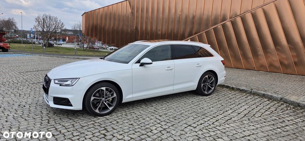 Audi A4 Avant 40 TDI quattro S tronic S line - 10
