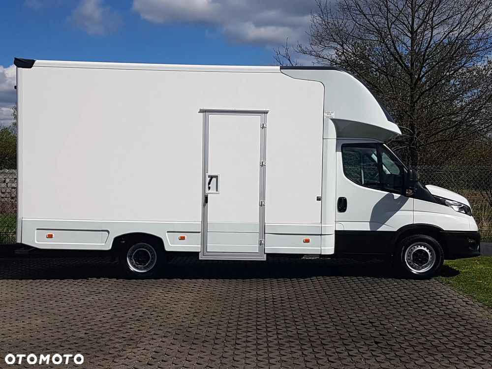 Iveco DAILY KONTENER NISKOPODŁOGOWY 4,43x2,23x2,42 SKLEP FOODTRUCK BAR KLIMA KONIOWÓZ KAMPER - 12