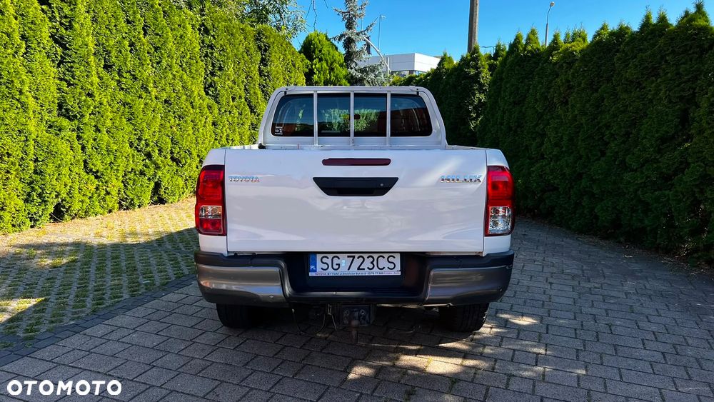 Toyota Hilux 2.4 D-4D Double Cab DLX 4x4 - 9