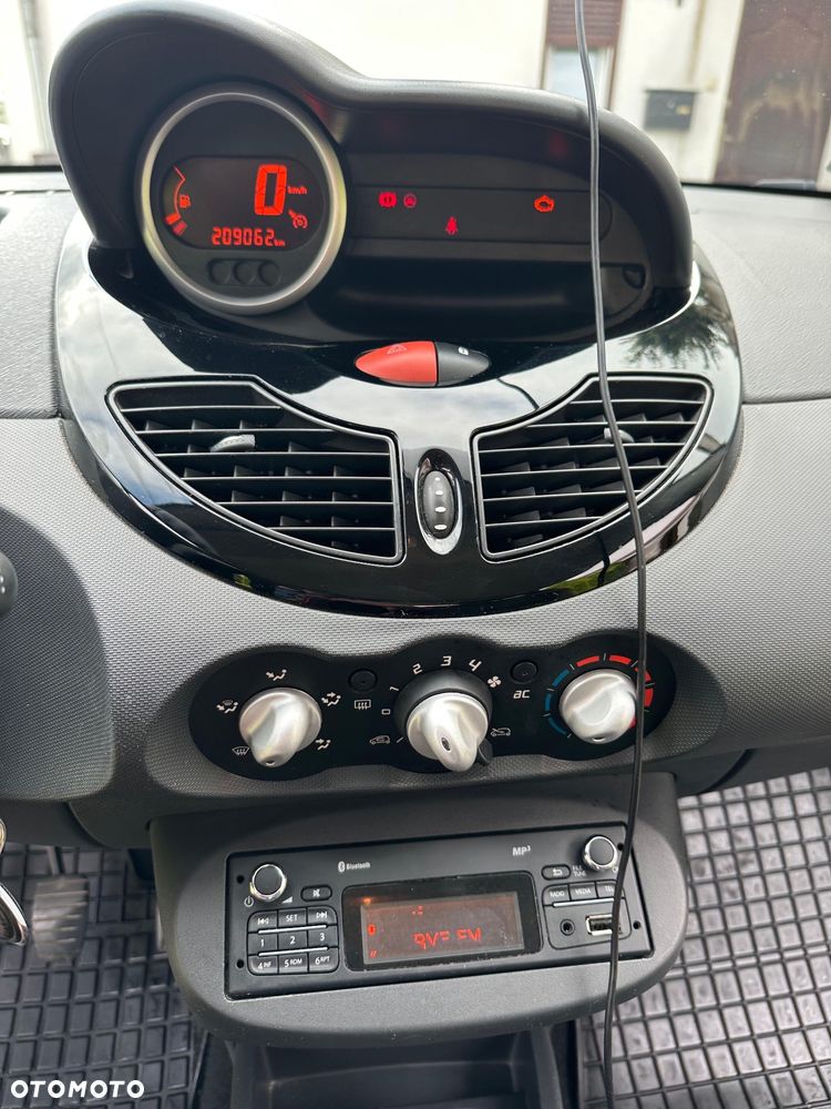 Renault Twingo 1.2 LEV 16V 75 Dynamique - 12